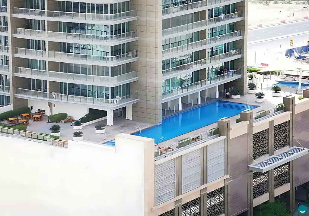 8 Boulevard Walk 4