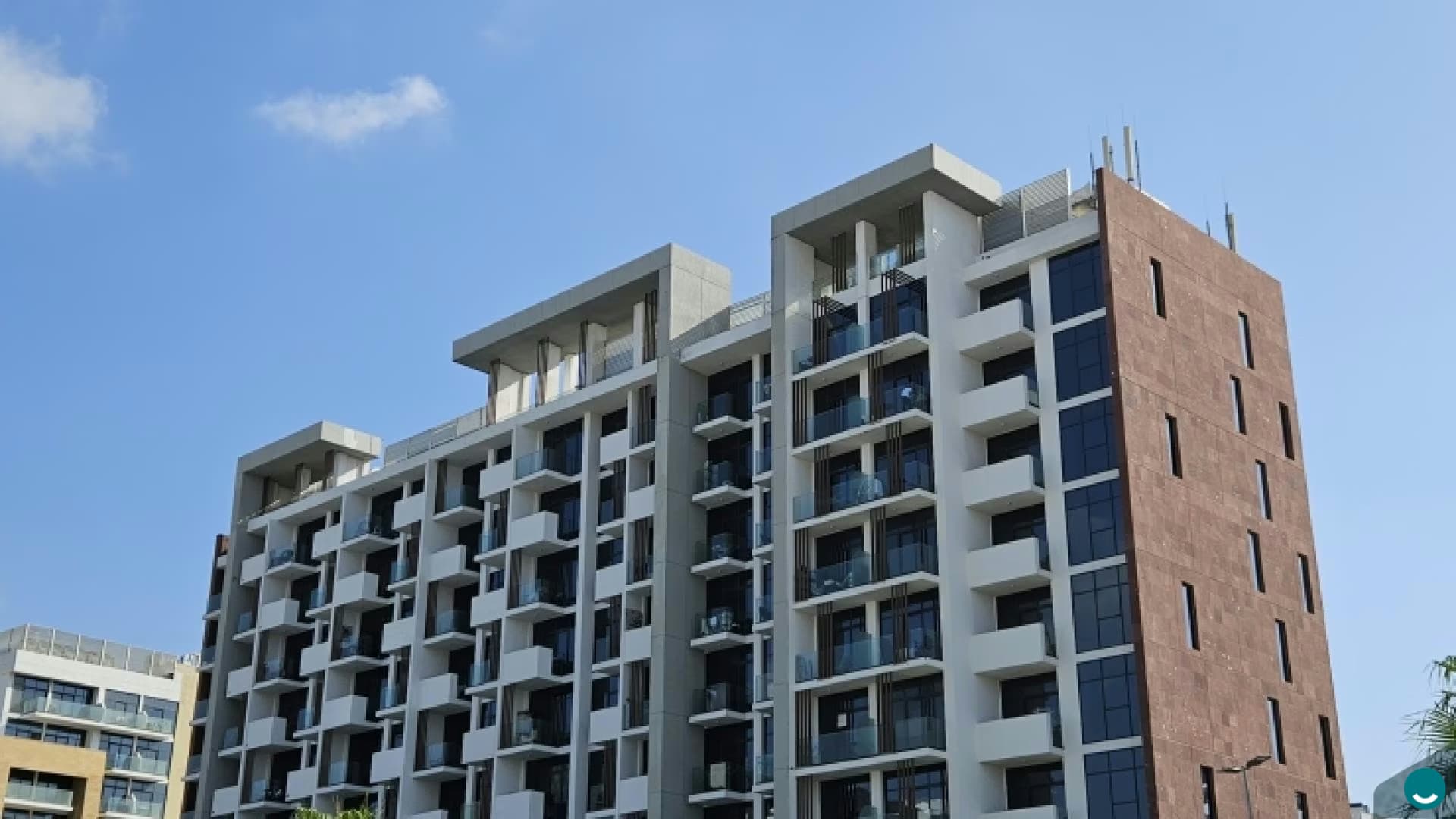 Azizi Riviera 4