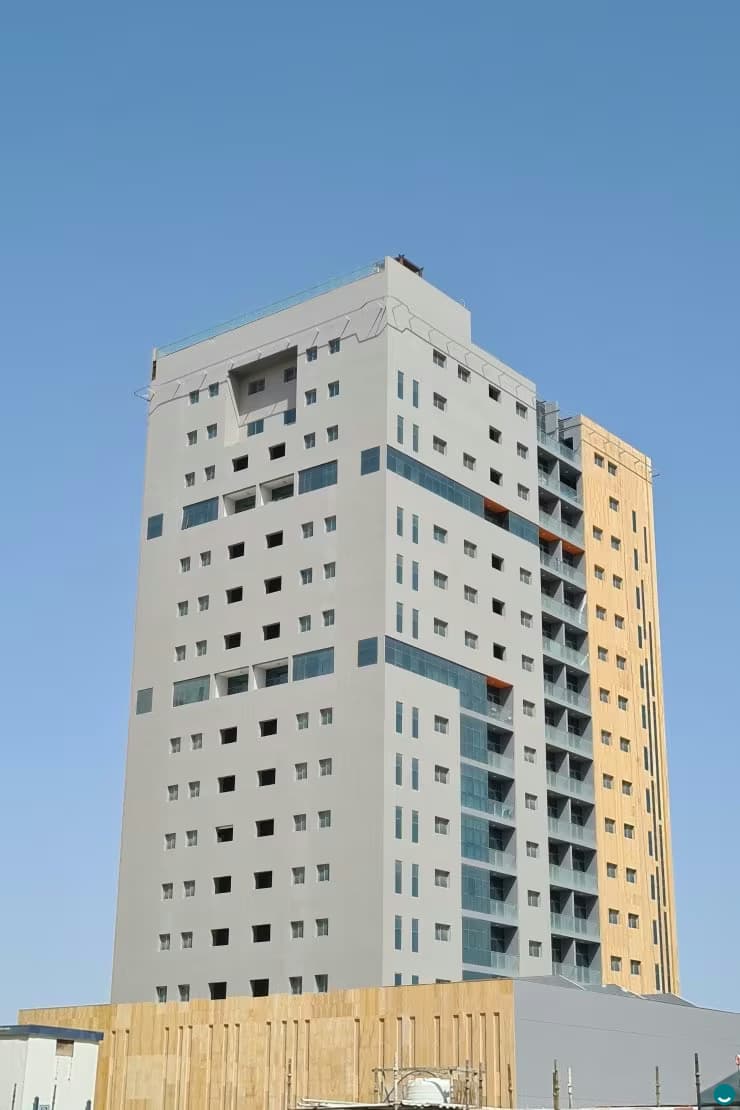 Ikarus Building 2